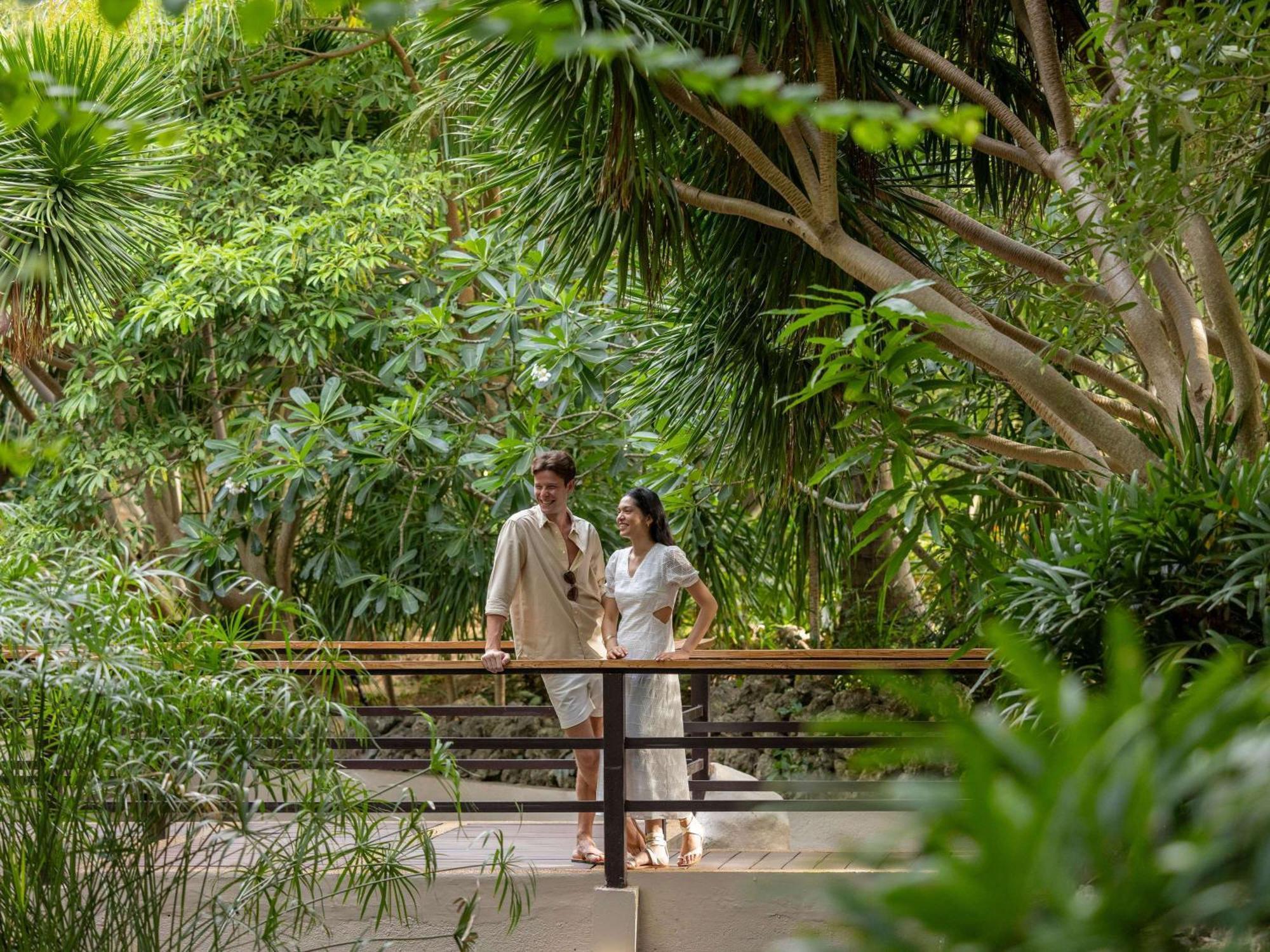Movenpick Resort & Spa Boracay Yapak Екстериор снимка The Banyan Tree Spa at Banyan Tree Phuket